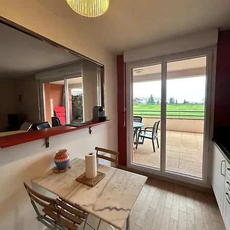 Les Rives Du Golf Parking Prive Apartment Seilh